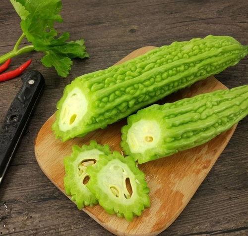 吃瓜不吃全,网络热词背后的真相与反思