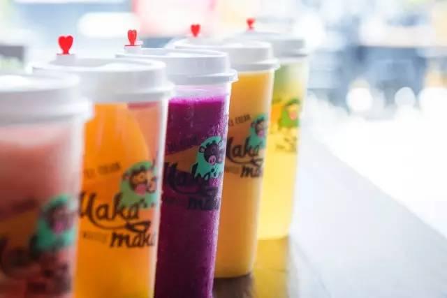 饮品店玻璃杯网红款,潮流与实用并存的艺术品