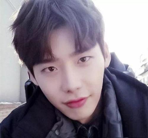 吃瓜中分男,揭秘吃瓜群众中的男生世界