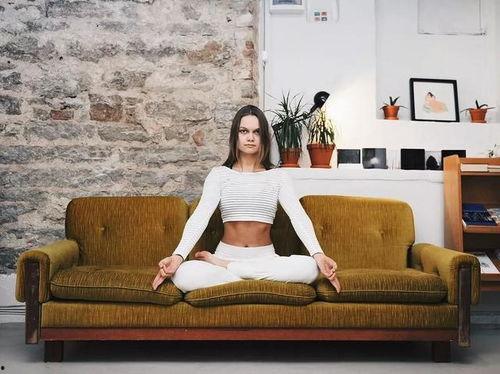 明星常去的瑜伽馆,揭秘明星瑜伽馆的神秘魅力