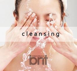 明星是怎样洁面的